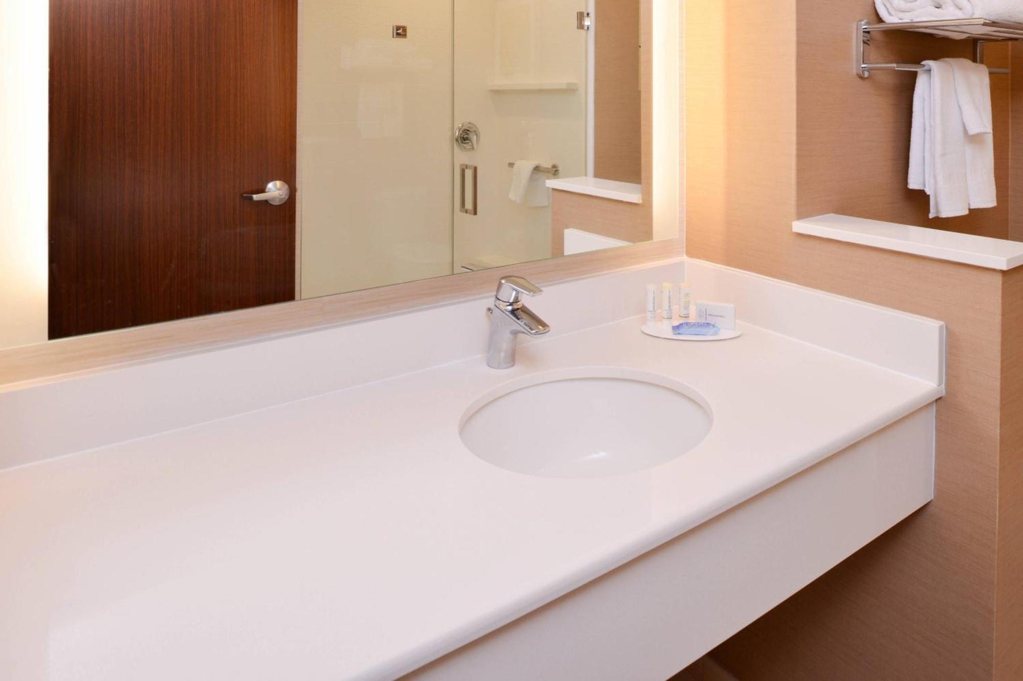 Fairfield Inn & Suites By Marriott Martinsburg Eksteriør bilde